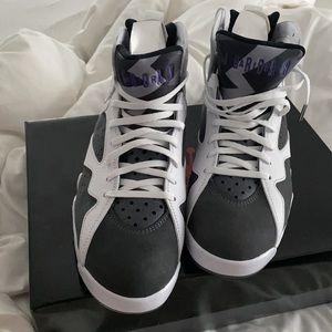 Air Jordan Flint 7 retro sneakers